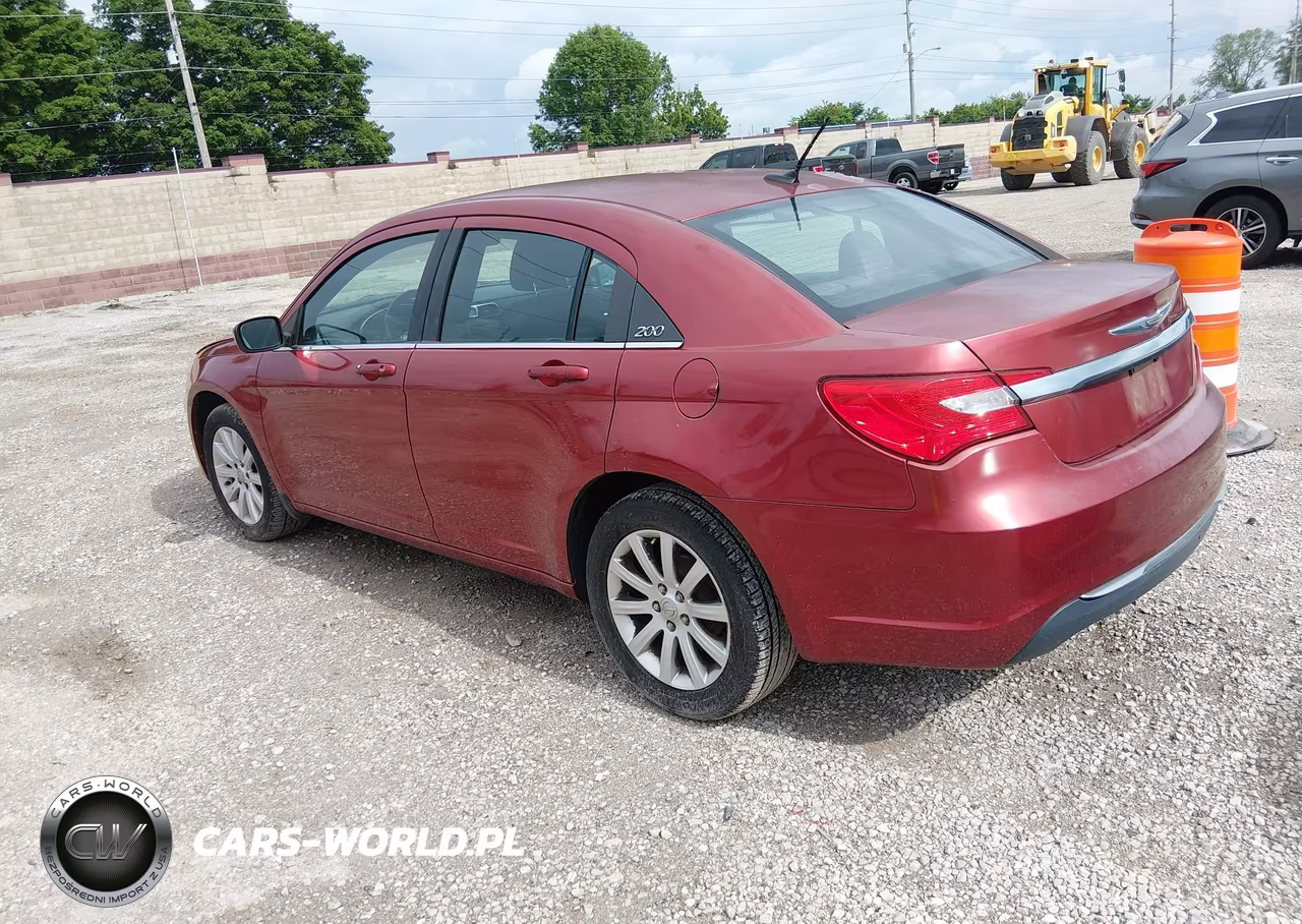 2014 Chrysler 200 Touring VIN:1C3CCBBB9EN198378 - 3