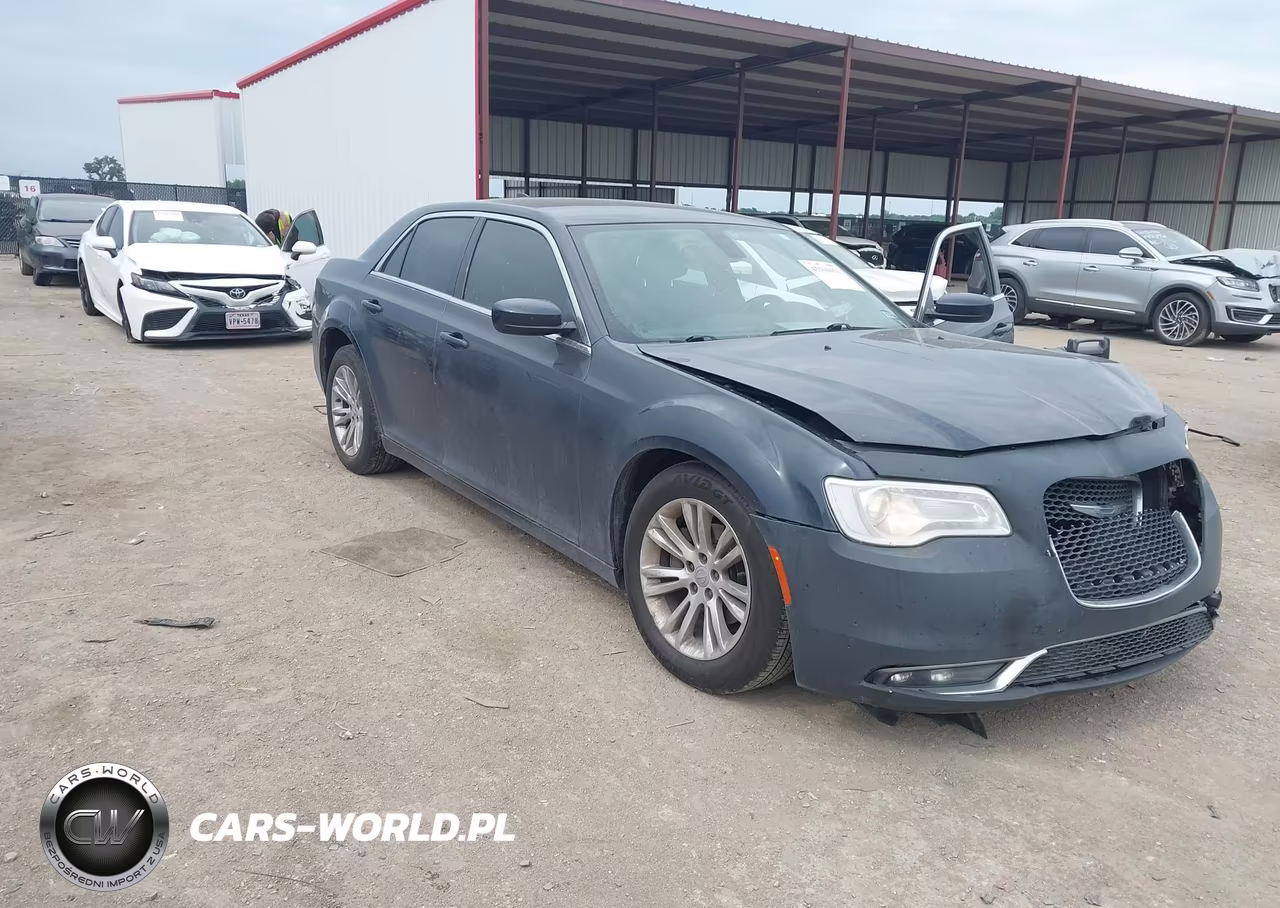 2018 Chrysler 300 Touring – zdjęcie 1 z 16