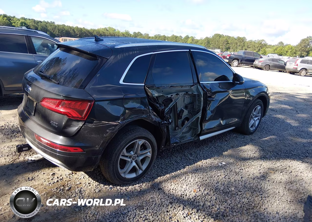 2018 Audi Q5 2.0T Premium-2.0T Tech Premium VIN:WA1BNAFY4J2227818 - 4