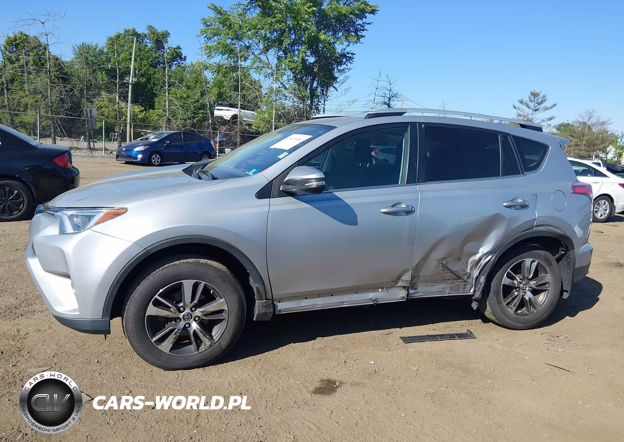 2016 Toyota Rav4 Xle VIN:2T3RFREV7GW510415 - 14