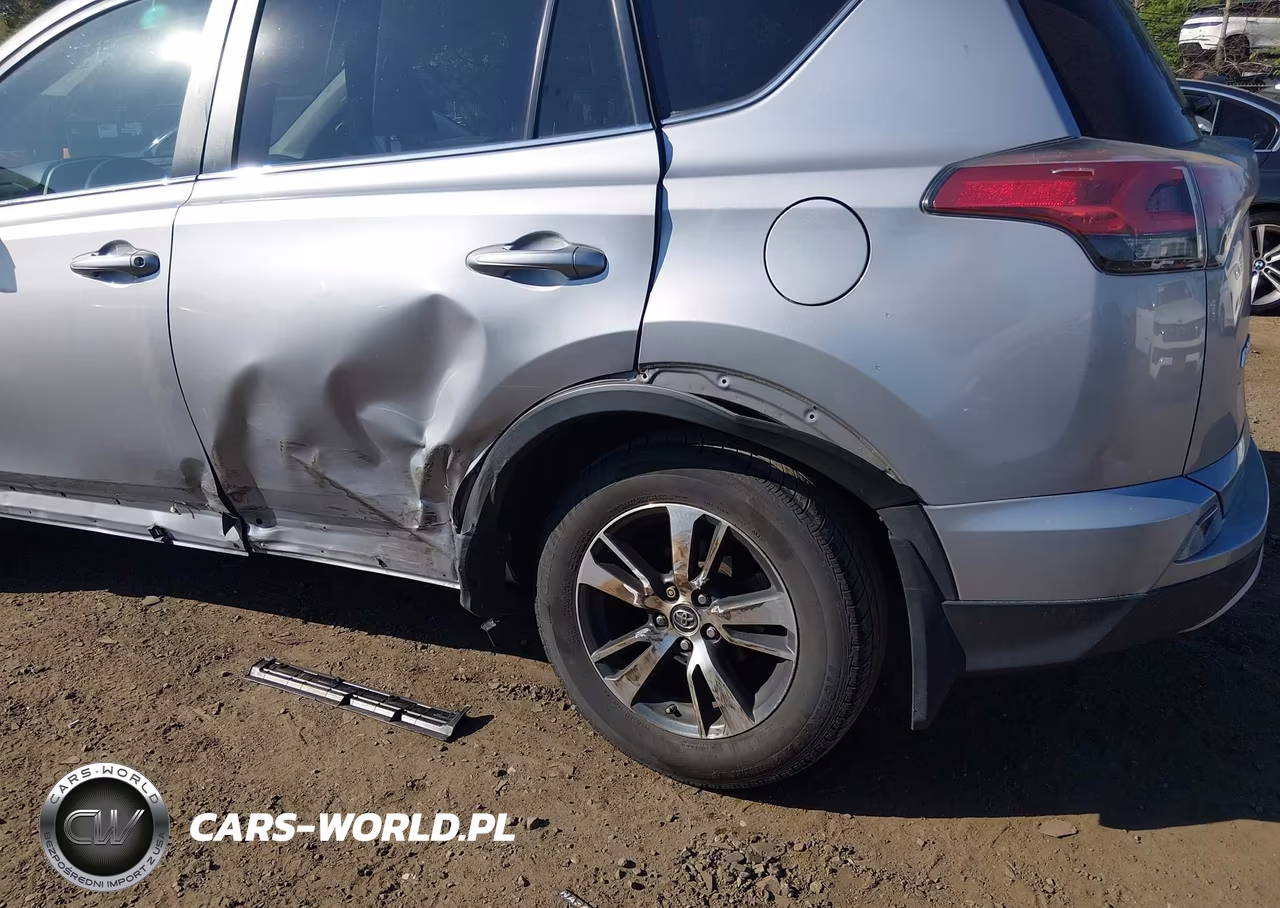 2016 Toyota Rav4 Xle VIN:2T3RFREV7GW510415 - 6
