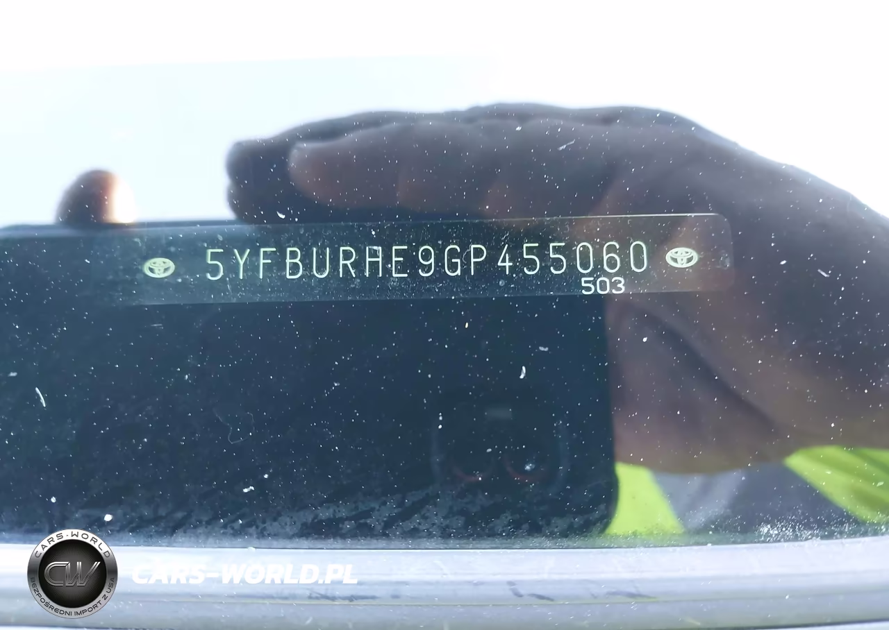 2016 Toyota Corolla S VIN:5YFBURHE9GP455060 - 9