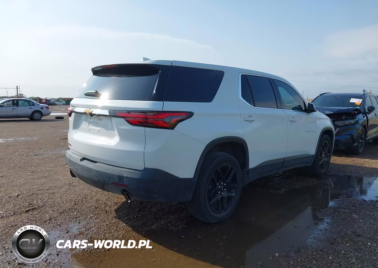 2022 Chevrolet Traverse Fwd Ls VIN:1GNERFKW9NJ139035 - 4