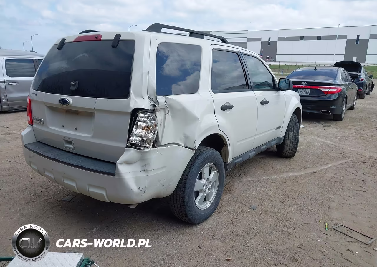 2010 Ford Escape Xlt VIN:1FMCU9D77AKA86132 - 4