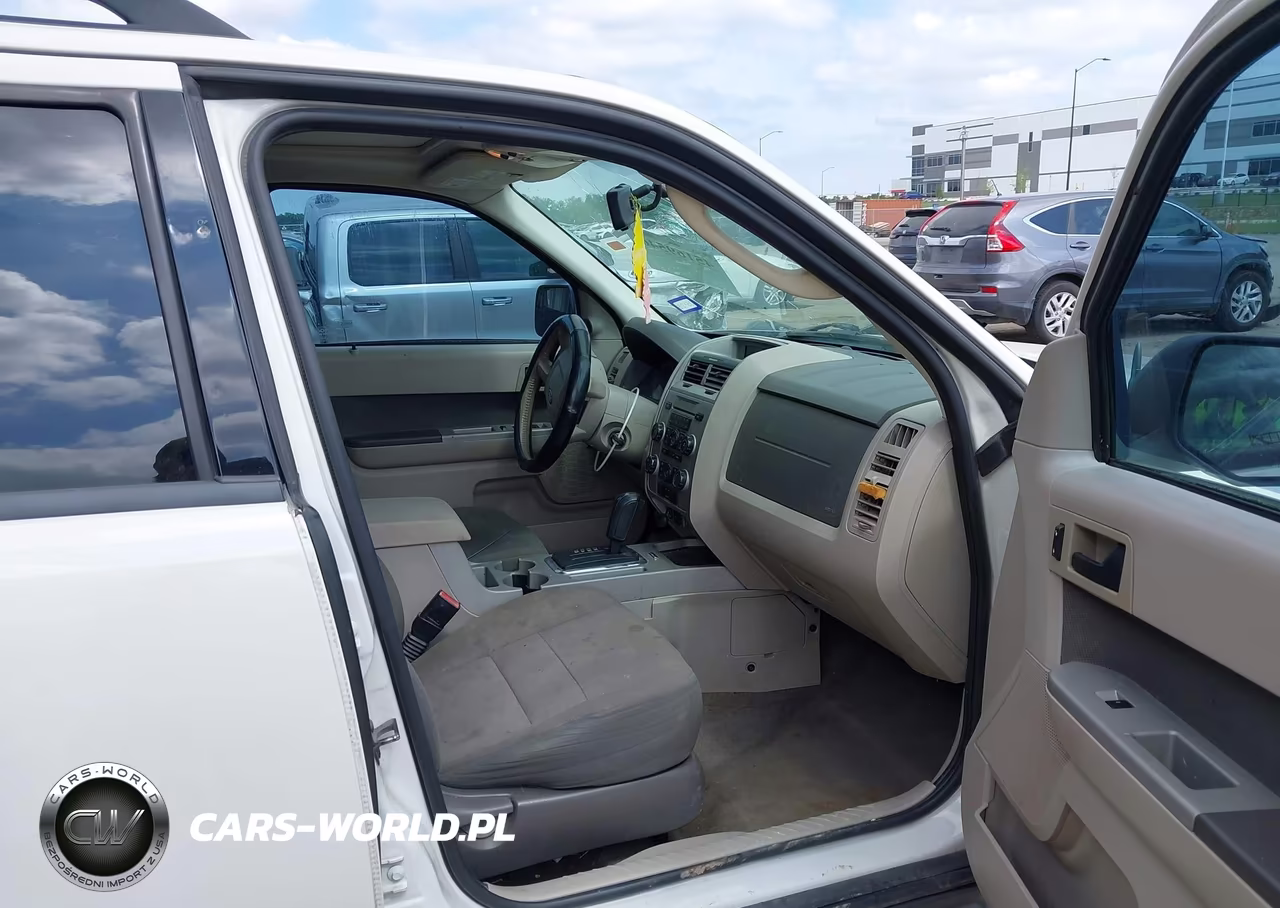 2010 Ford Escape Xlt VIN:1FMCU9D77AKA86132 - 5
