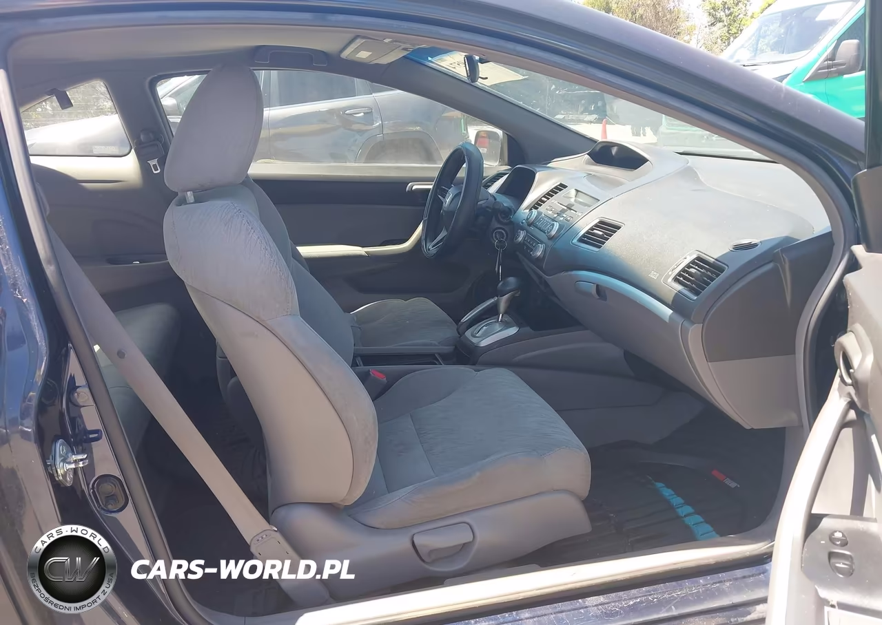 2007 Honda Civic Lx VIN:2HGFG12687H561194 - 5