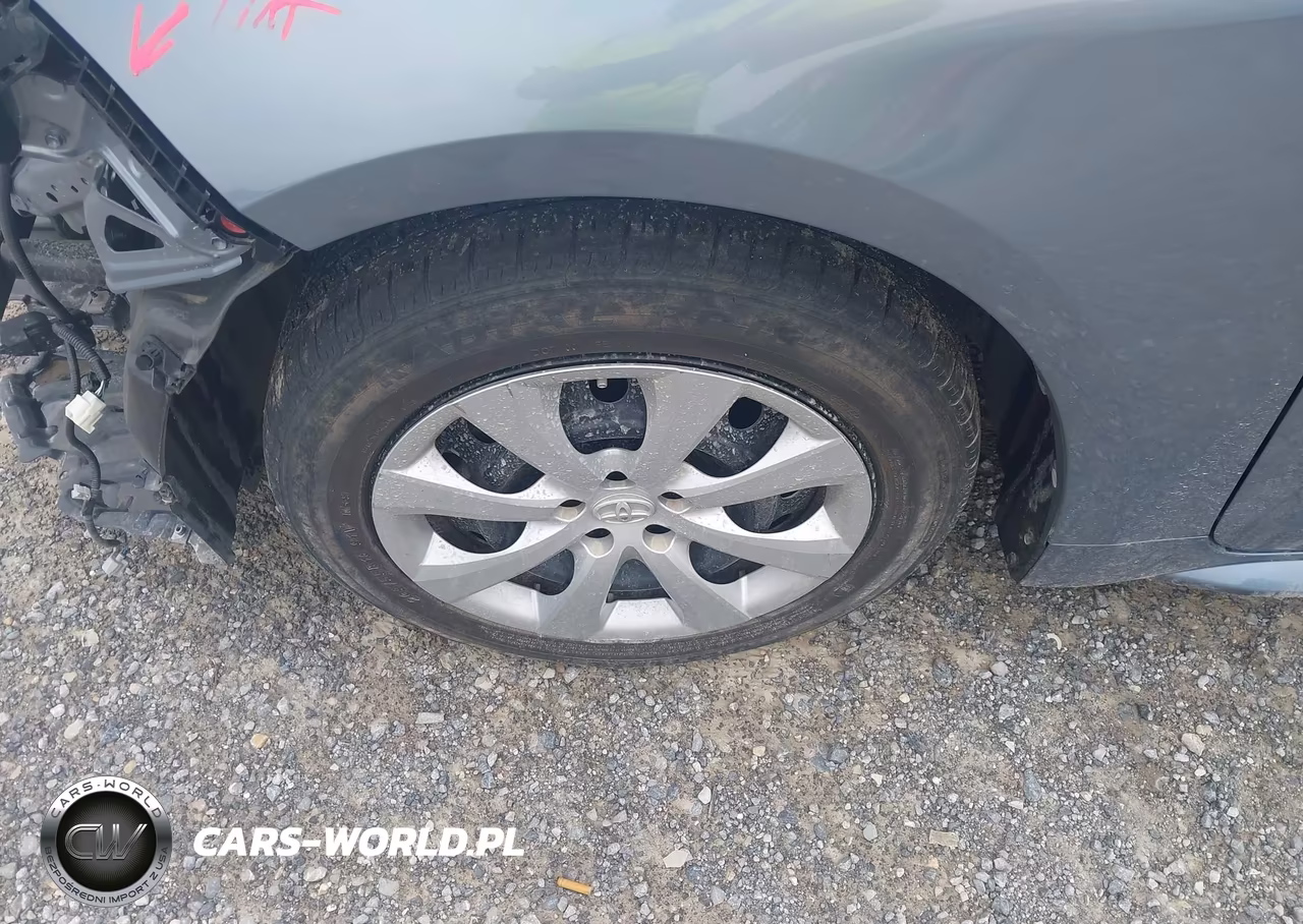 2021 Toyota Corolla Le VIN:5YFEPMAE6MP213954 - 12