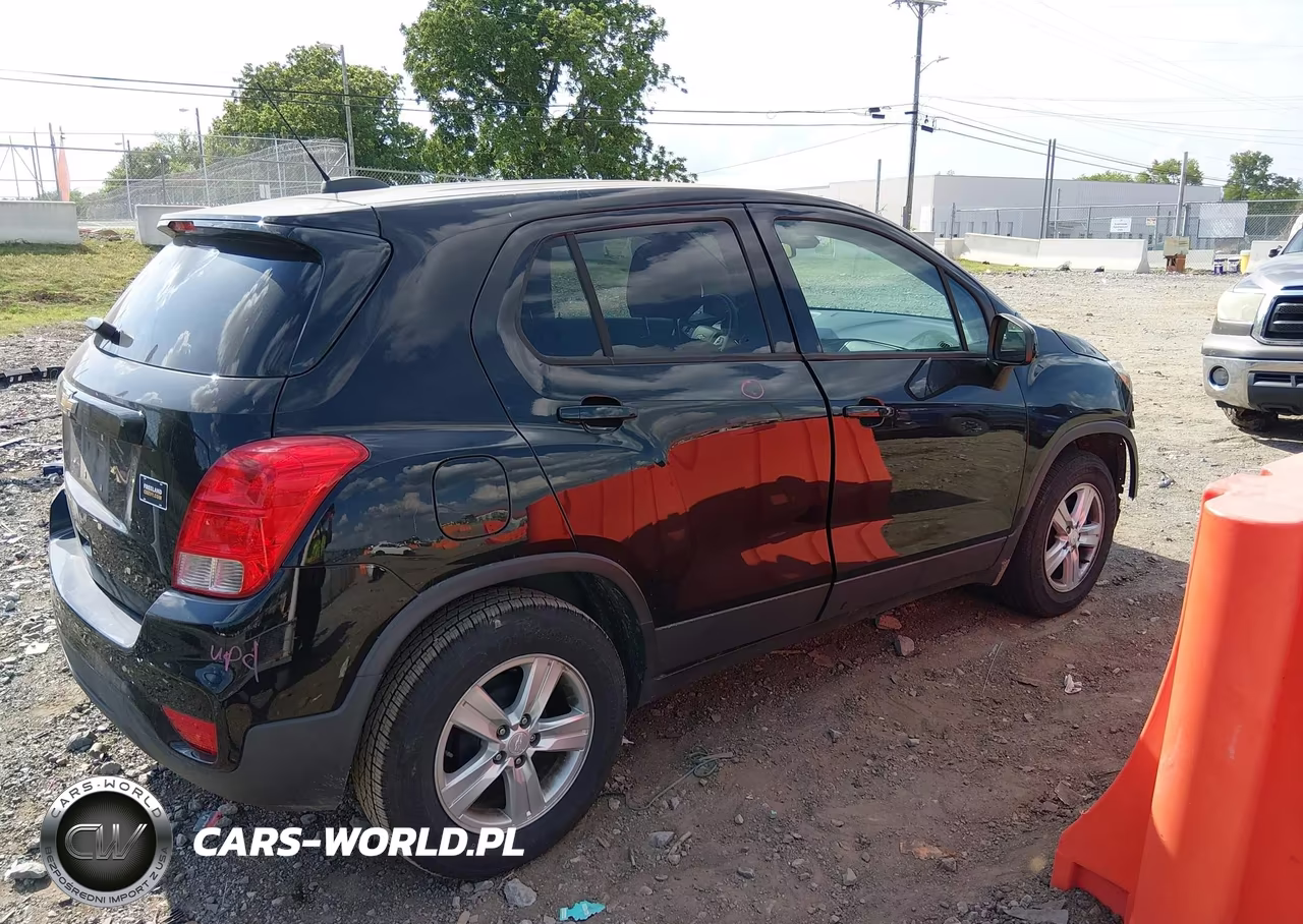 2019 Chevrolet Trax Ls VIN:3GNCJKSB0KL389658 - 14