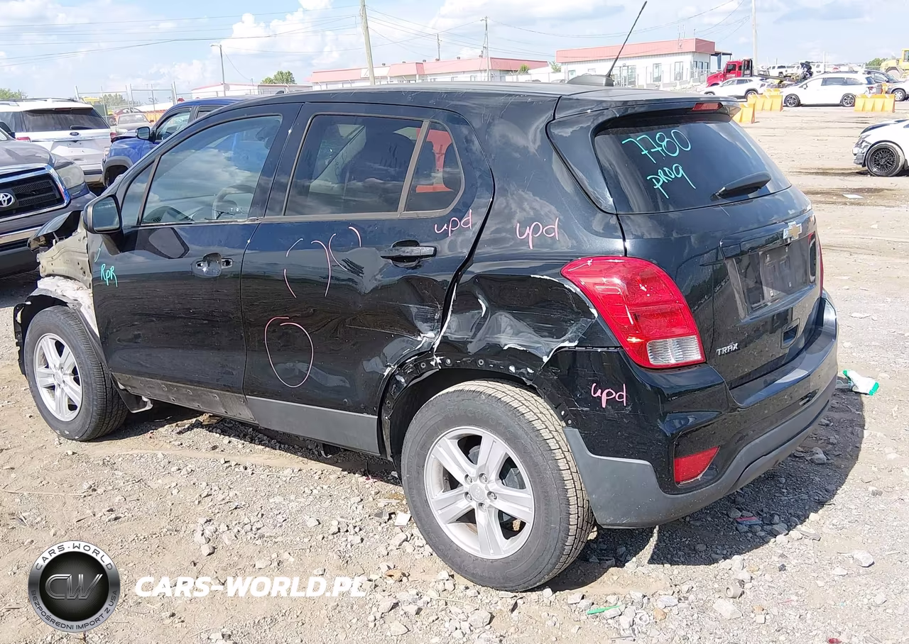 2019 Chevrolet Trax Ls VIN:3GNCJKSB0KL389658 - 3
