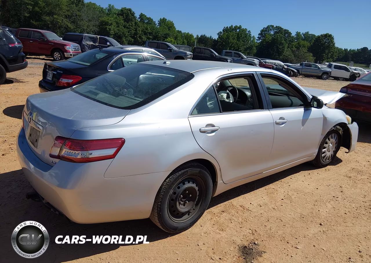 2010 Toyota Camry Le VIN:4T1BF3EK8AU062061 - 4