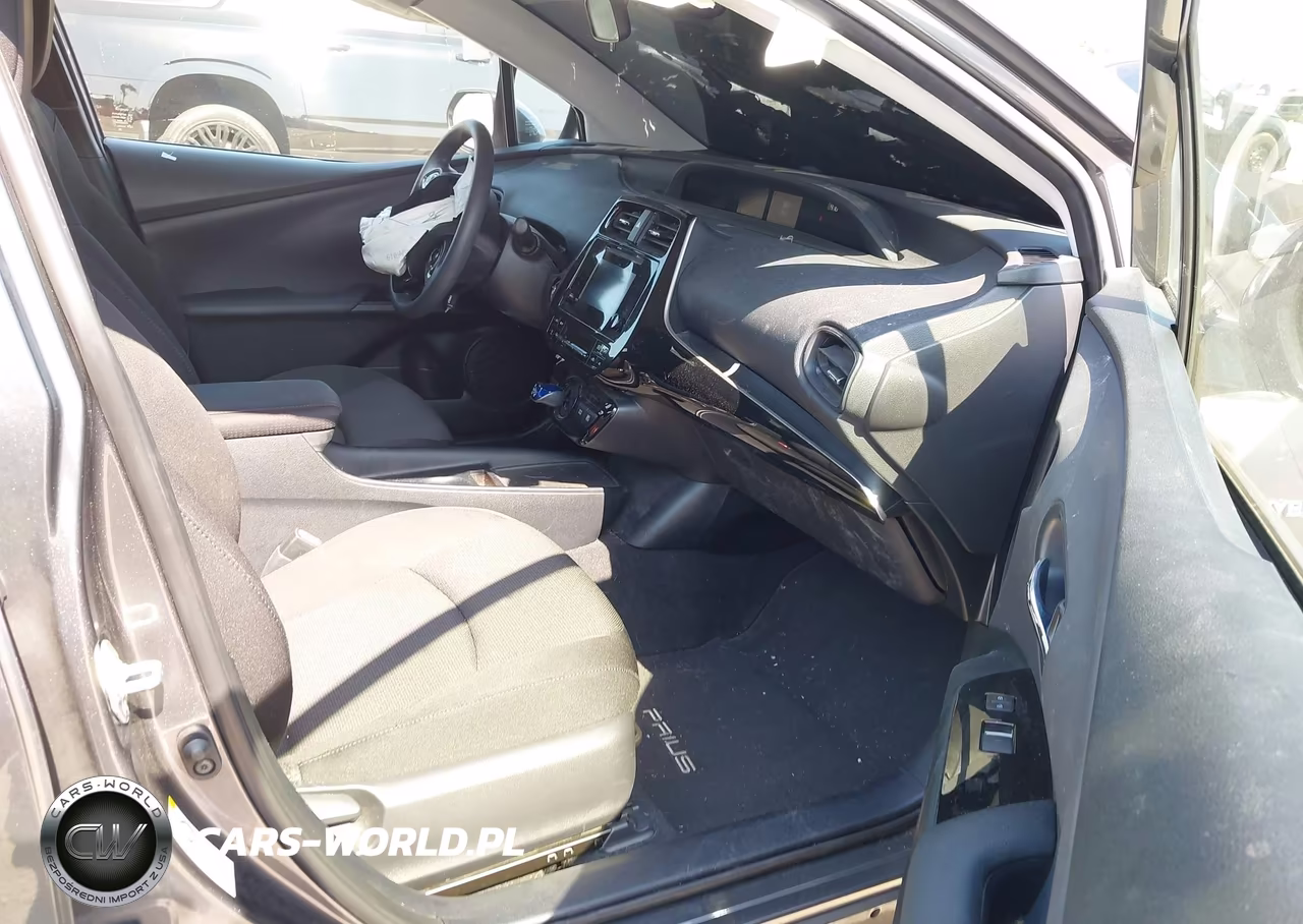 2019 Toyota Prius Le VIN:JTDKARFU9K3093641 - 5