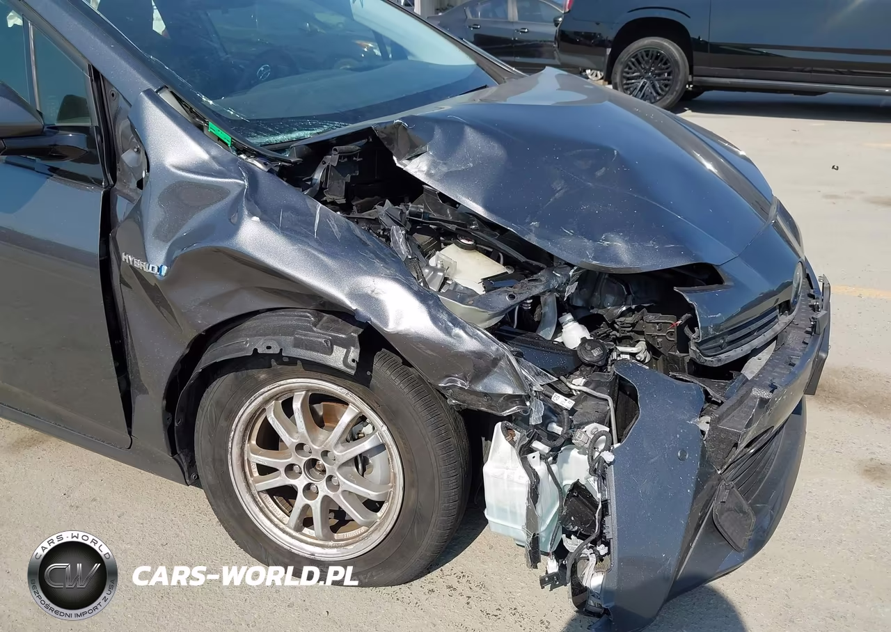 2019 Toyota Prius Le VIN:JTDKARFU9K3093641 - 6