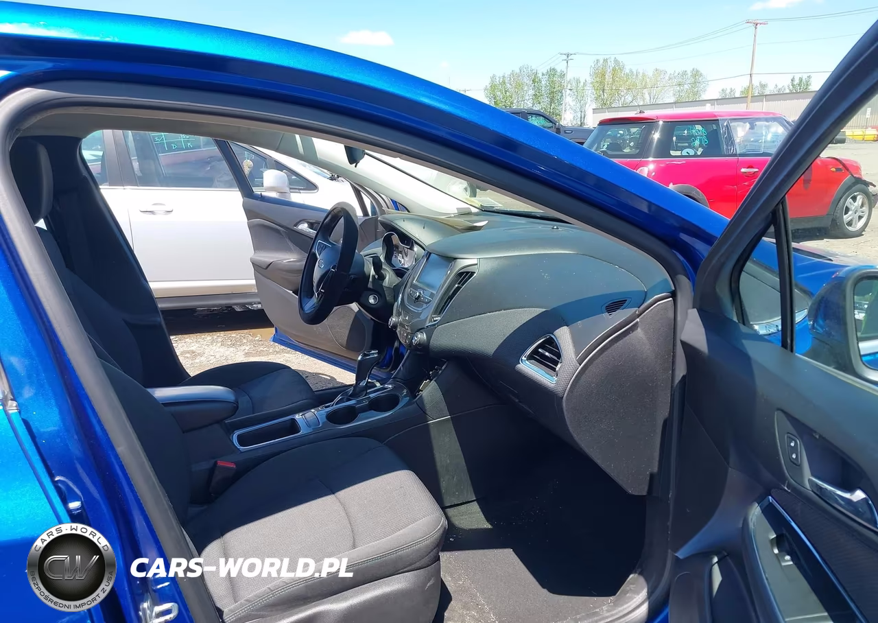 2018 Chevrolet Cruze Lt Auto VIN:1G1BE5SM9J7112594 - 5
