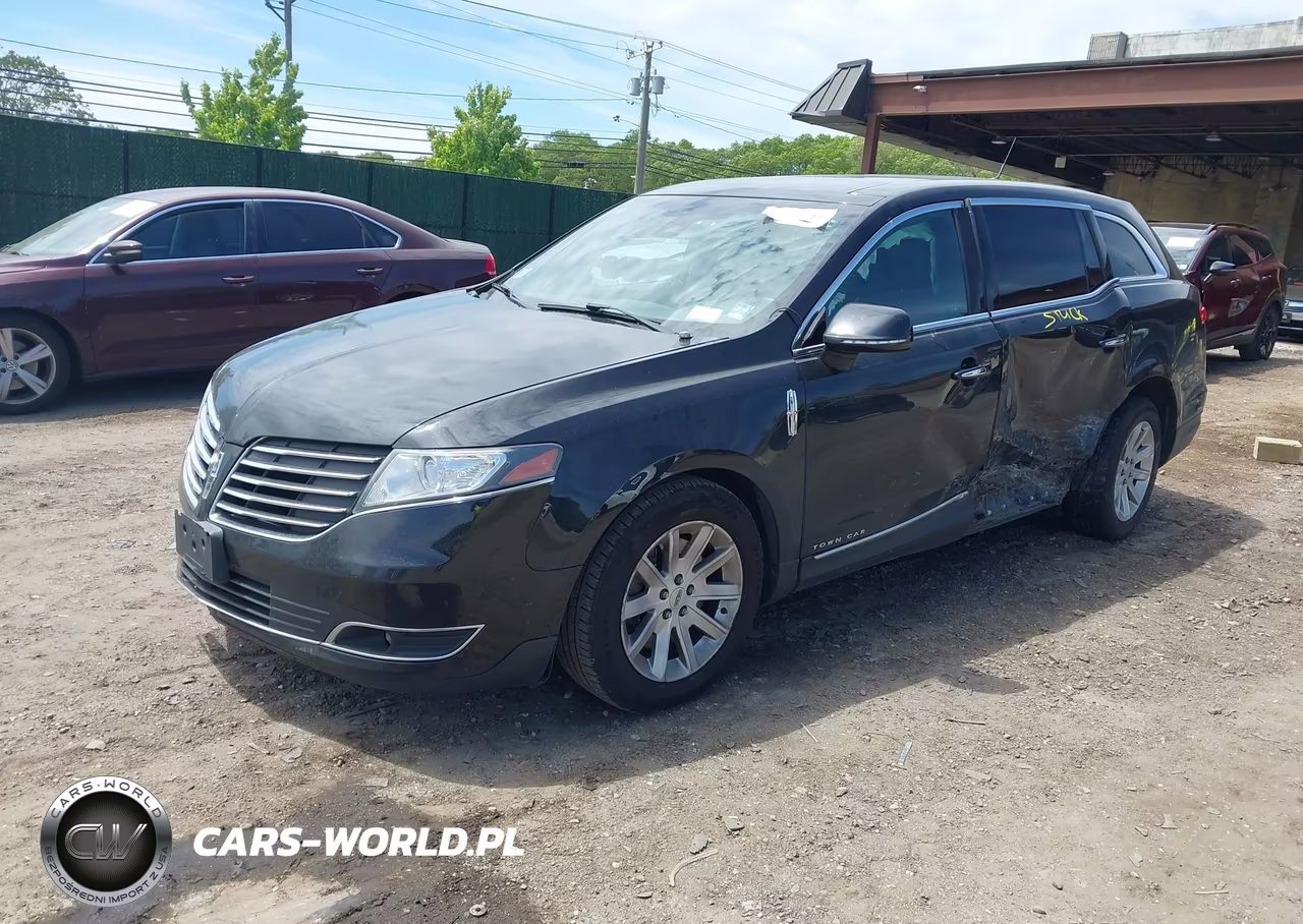 2019 Lincoln Mkt Livery VIN:2LMHJ5NK2KBL04407 - 2