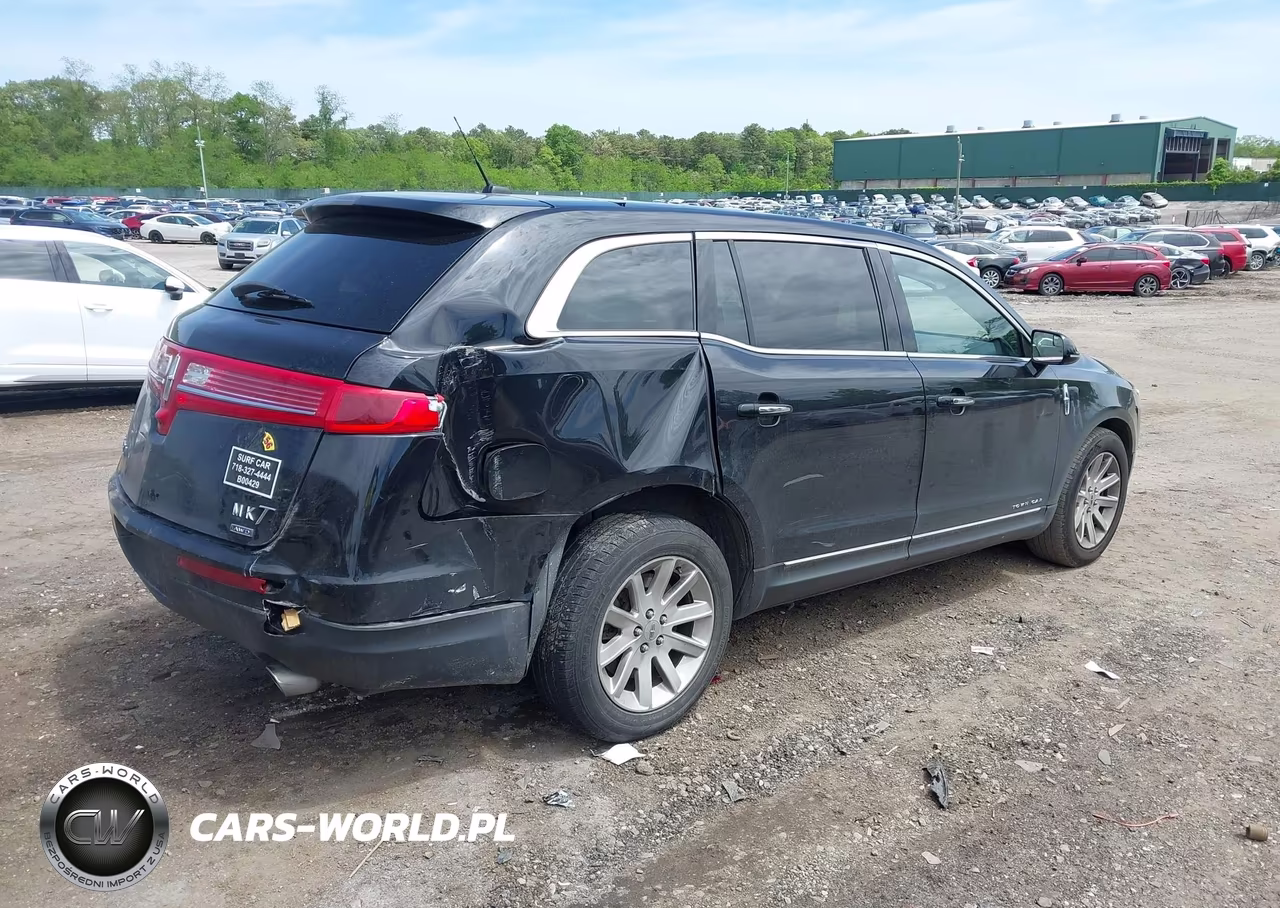 2019 Lincoln Mkt Livery VIN:2LMHJ5NK2KBL04407 - 4