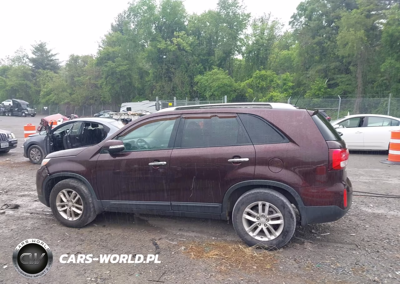 2015 Kia Sorento Lx VIN:5XYKT3A6XFG653779 - 14