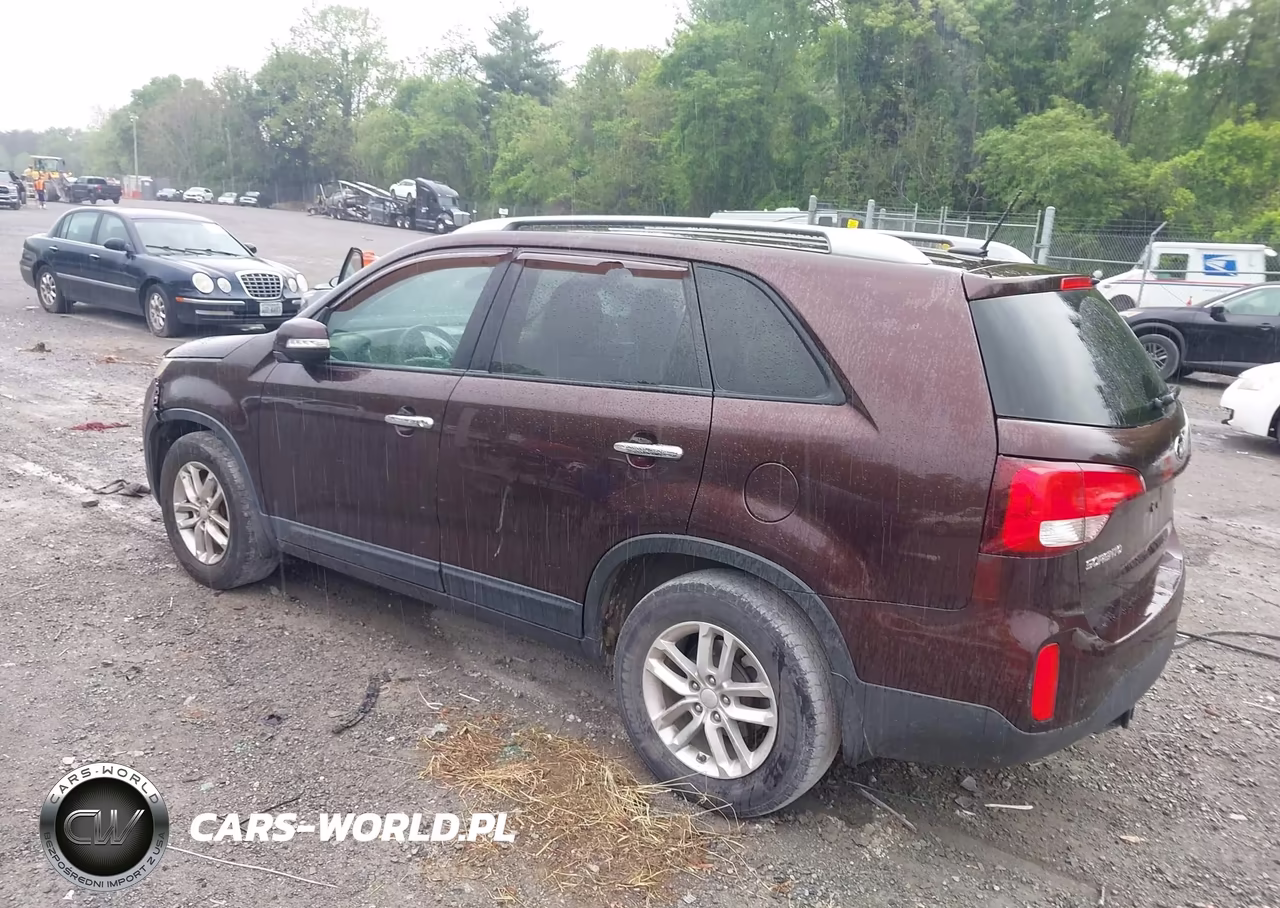 2015 Kia Sorento Lx VIN:5XYKT3A6XFG653779 - 3
