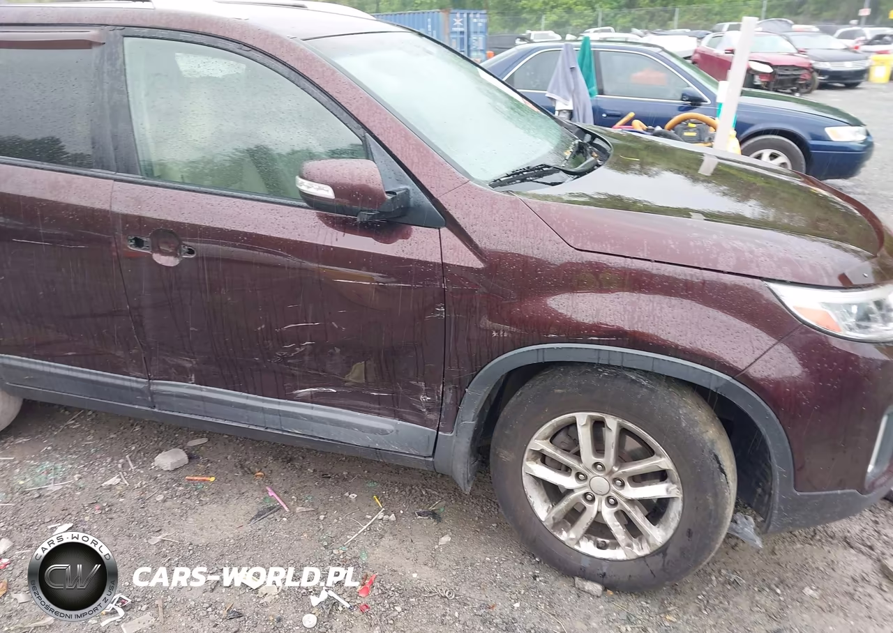 2015 Kia Sorento Lx VIN:5XYKT3A6XFG653779 - 6