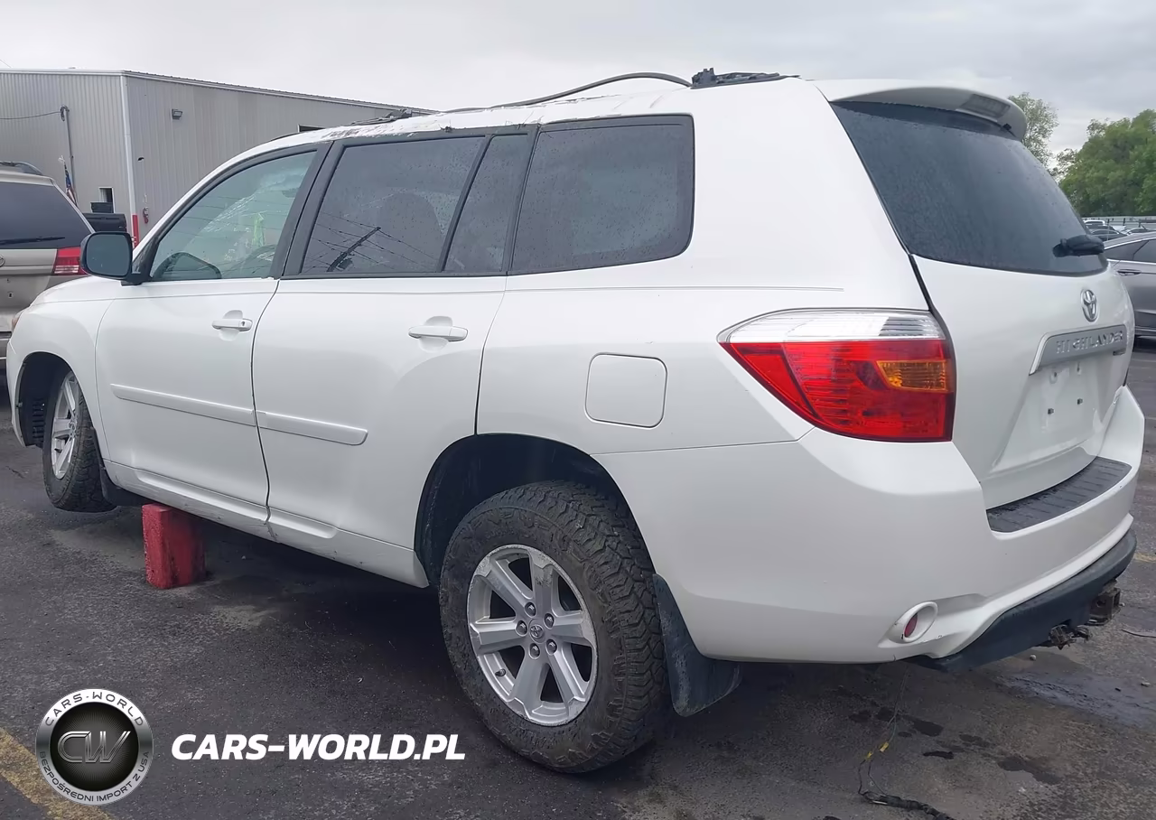 2010 Toyota Highlander Base V6 VIN:5TDBK3EH5AS034873 - 3