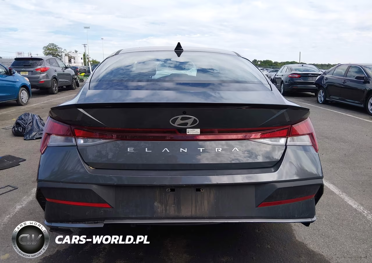 2025 Hyundai Elantra Sel Sport VIN:KMHLM4DG1SU902454 - 16
