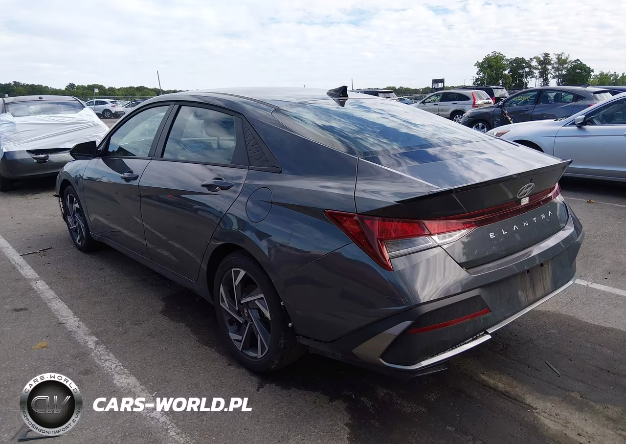 2025 Hyundai Elantra Sel Sport VIN:KMHLM4DG1SU902454 - 3