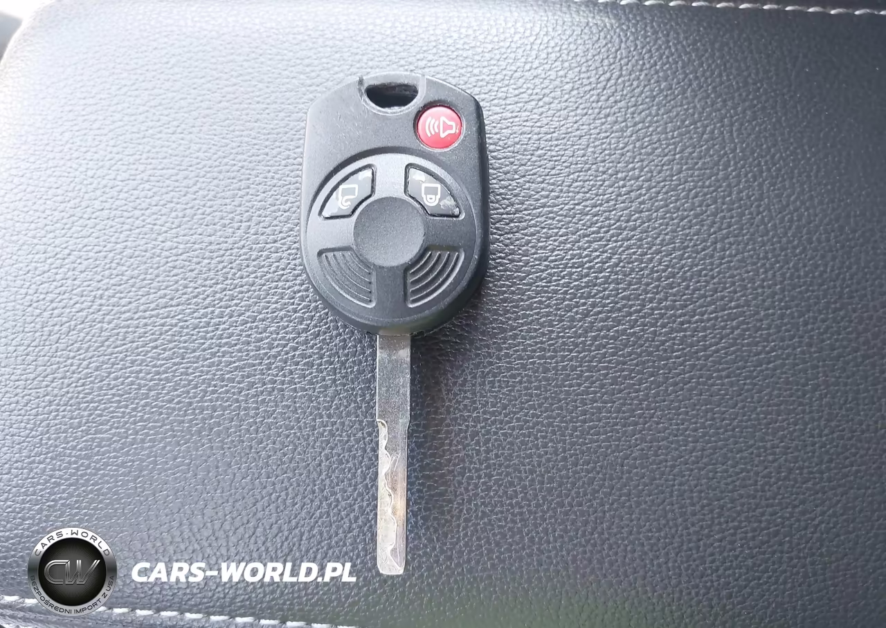2018 Ford Escape S VIN:1FMCU0F74JUD08414 - 11