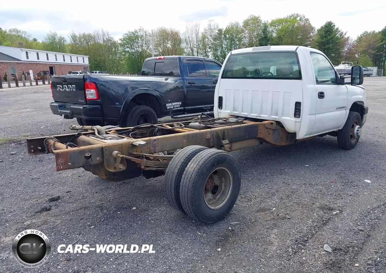 2006 Chevrolet Silverado 3500 Chassis Work Truck VIN:1GBJC34D76E208029 - 4