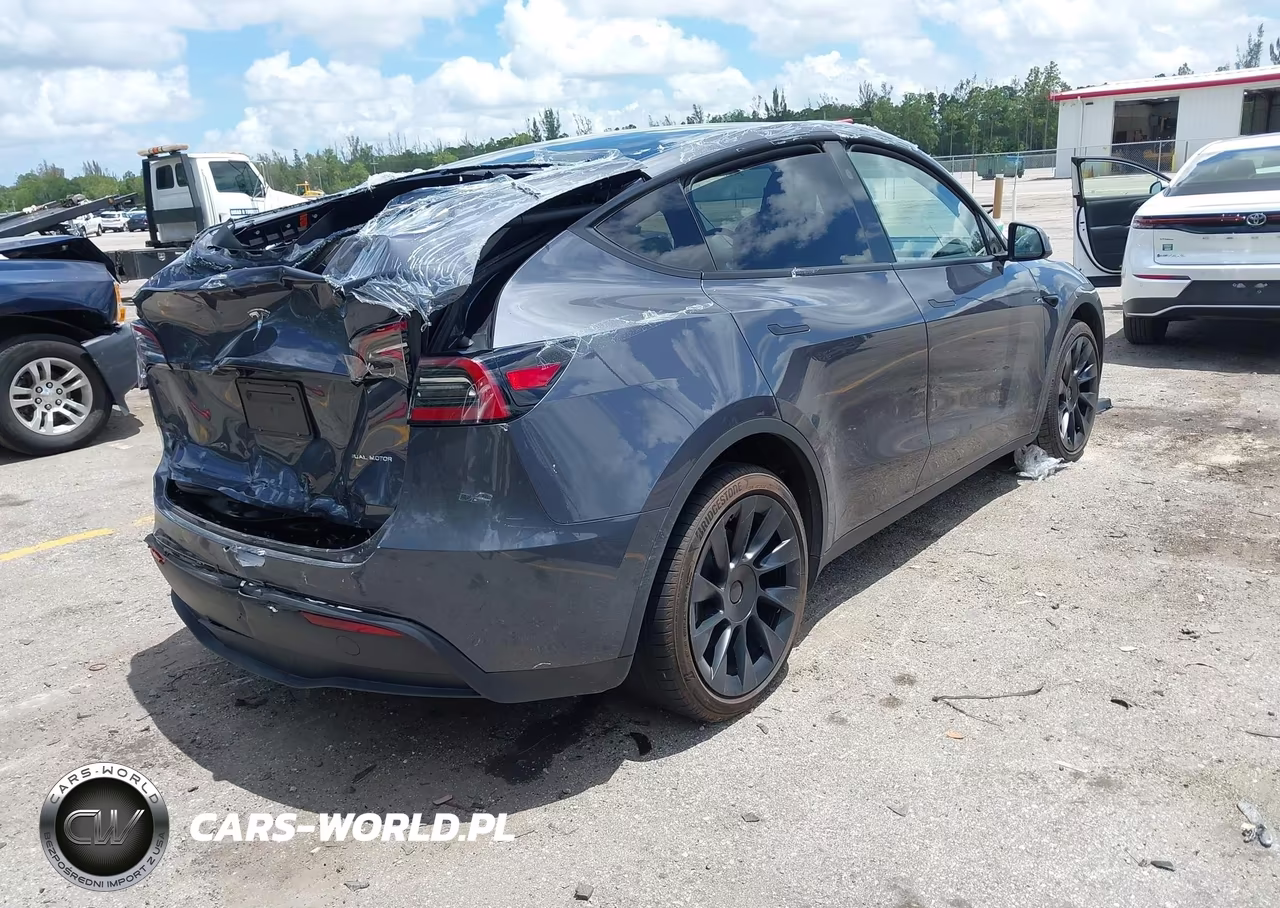 2023 Tesla Model Y Awd-Long Range Dual Motor All-Wheel Drive VIN:7SAYGAEE5PF854991 - 4