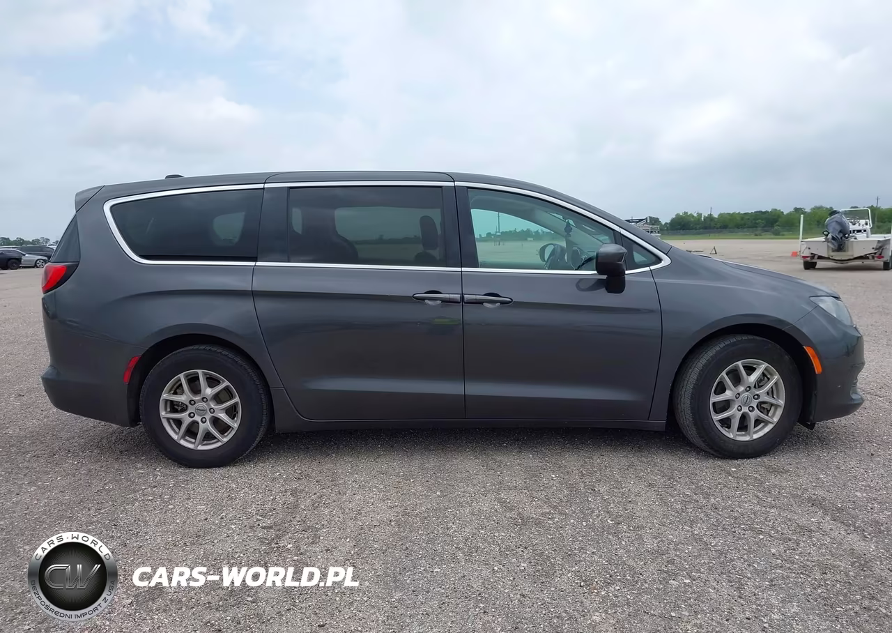 2021 Chrysler Voyager Lx VIN:2C4RC1CG0MR577765 - 13