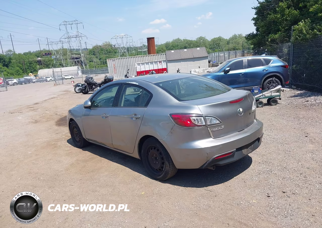 2011 Mazda Mazda3 I Sport VIN:JM1BL1UG7B1495274 - 3