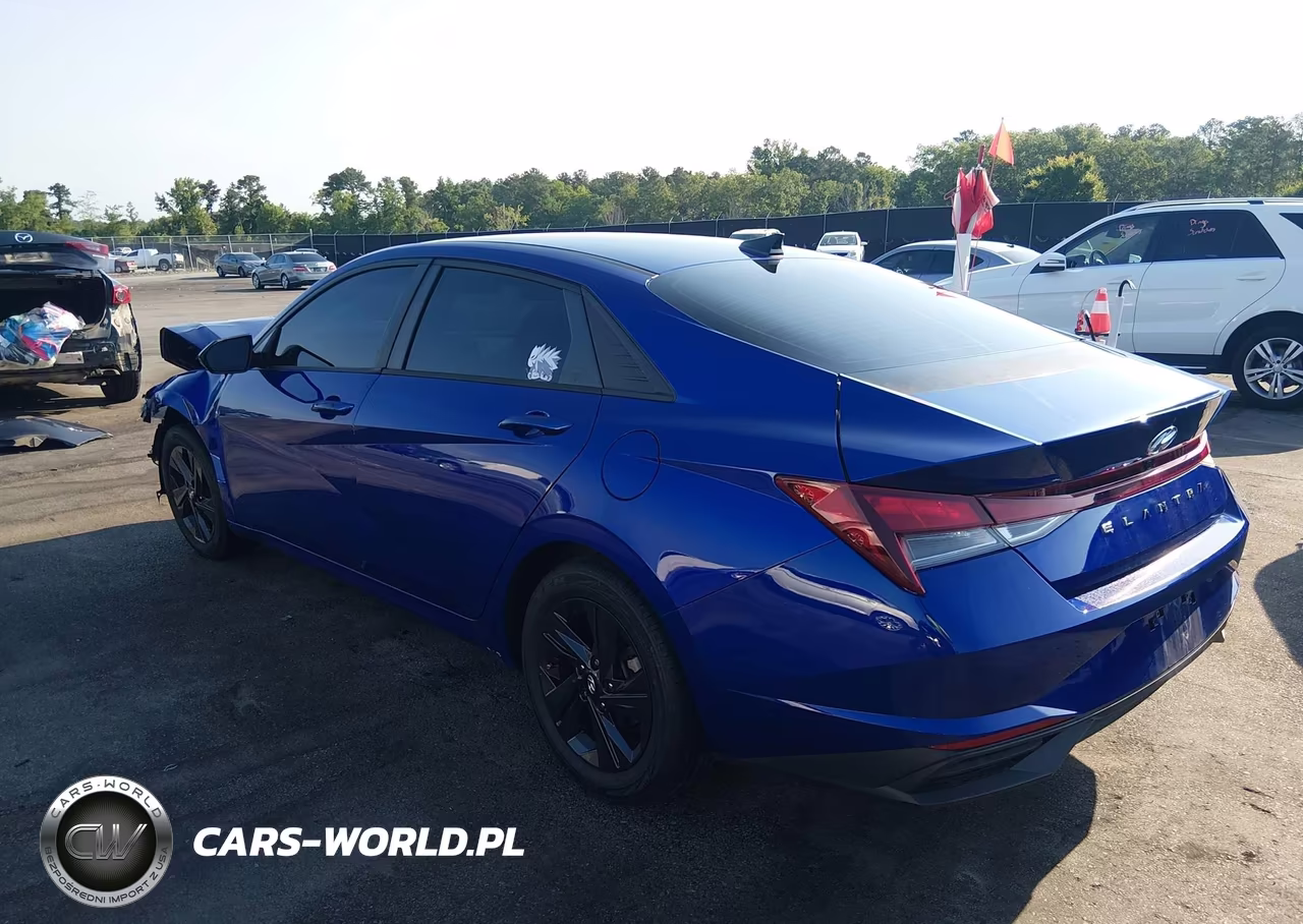 2021 Hyundai Elantra Sel VIN:KMHLM4AG1MU125975 - 3