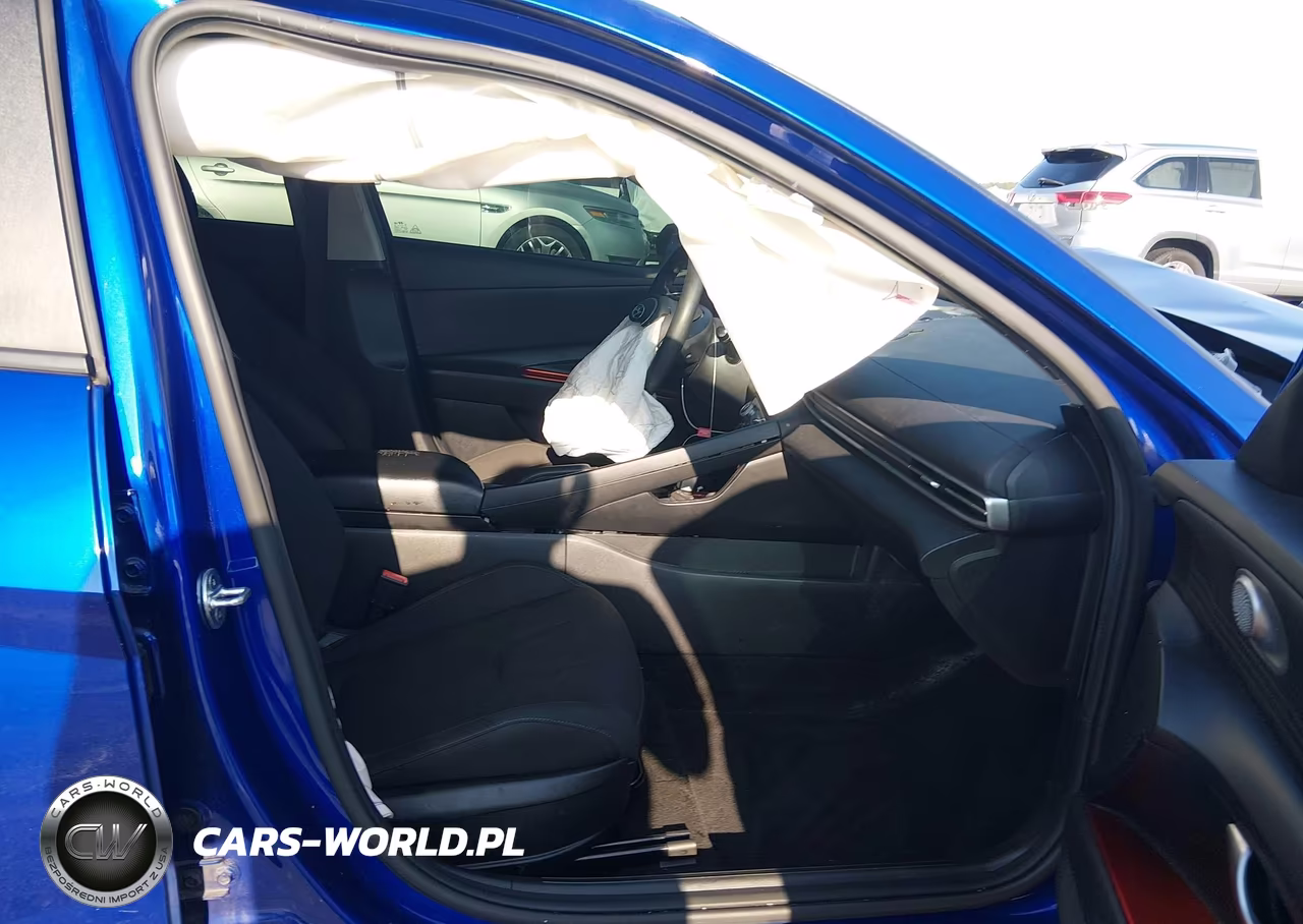2021 Hyundai Elantra Sel VIN:KMHLM4AG1MU125975 - 5