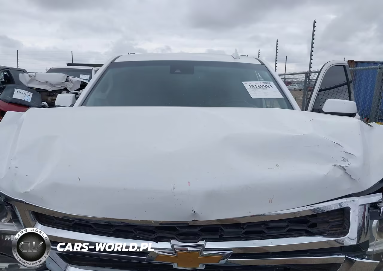 2018 Chevrolet Suburban Lt VIN:1GNSCHKC1JR101851 - 10