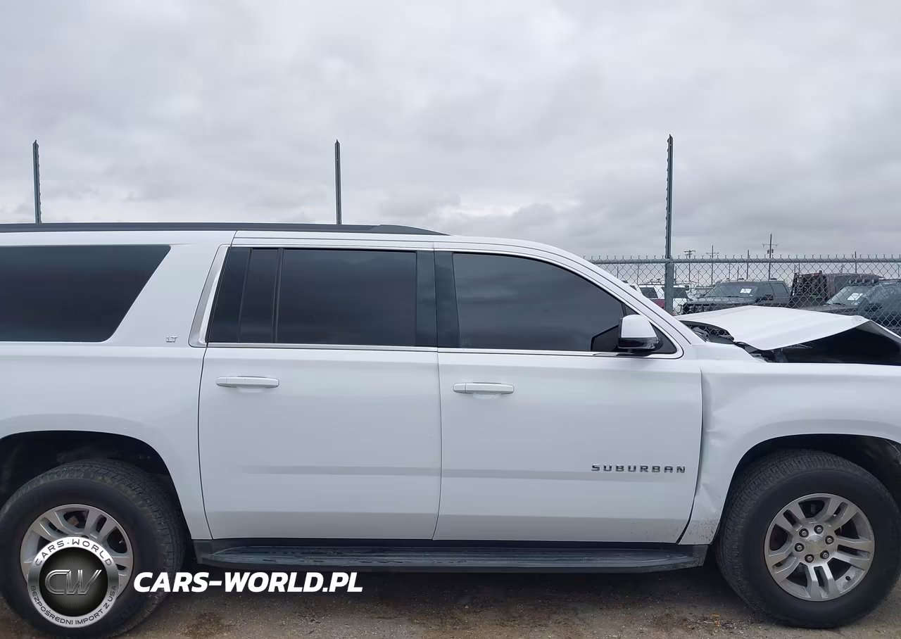 2018 Chevrolet Suburban Lt VIN:1GNSCHKC1JR101851 - 13