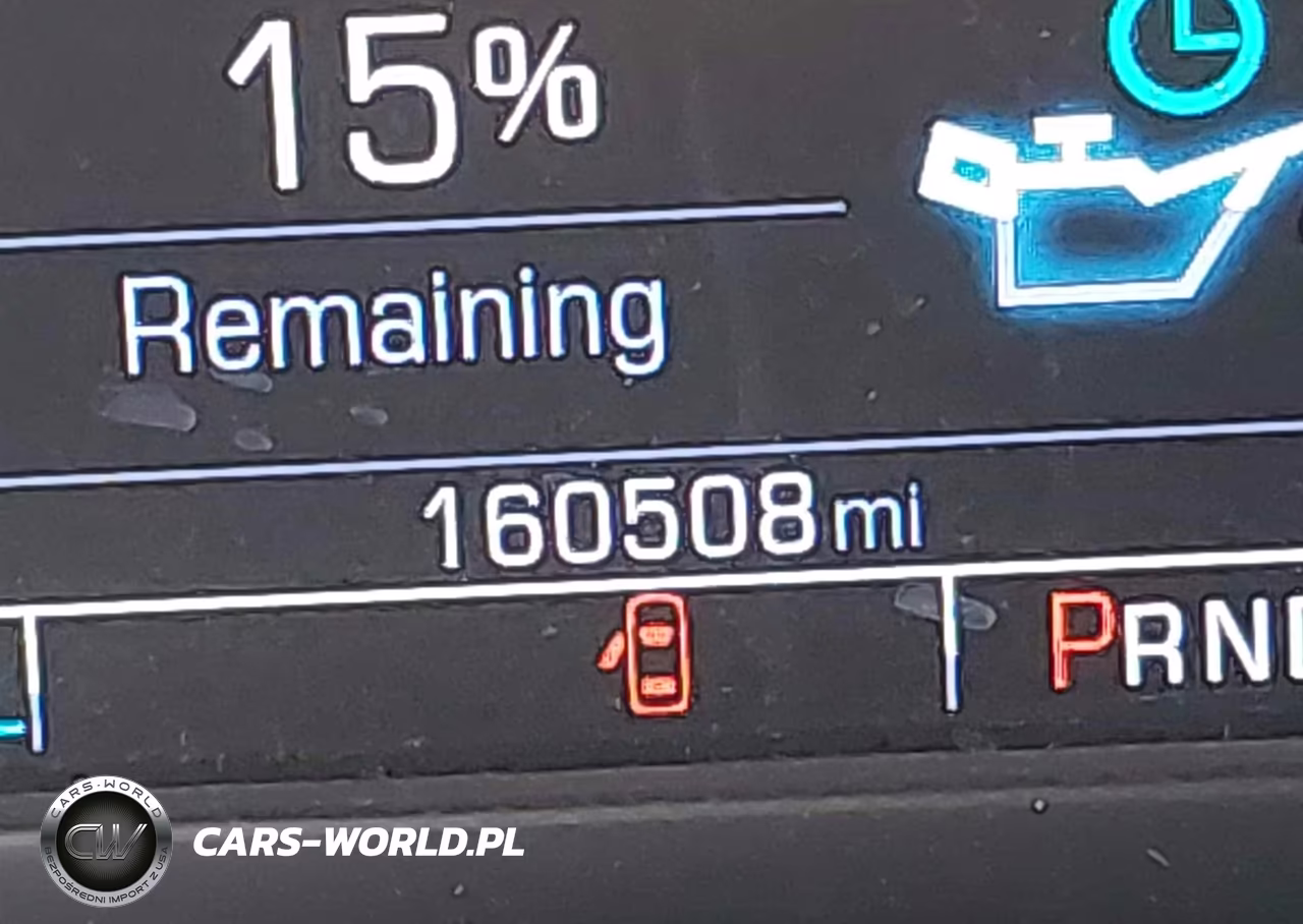 2018 Chevrolet Suburban Lt VIN:1GNSCHKC1JR101851 - 15
