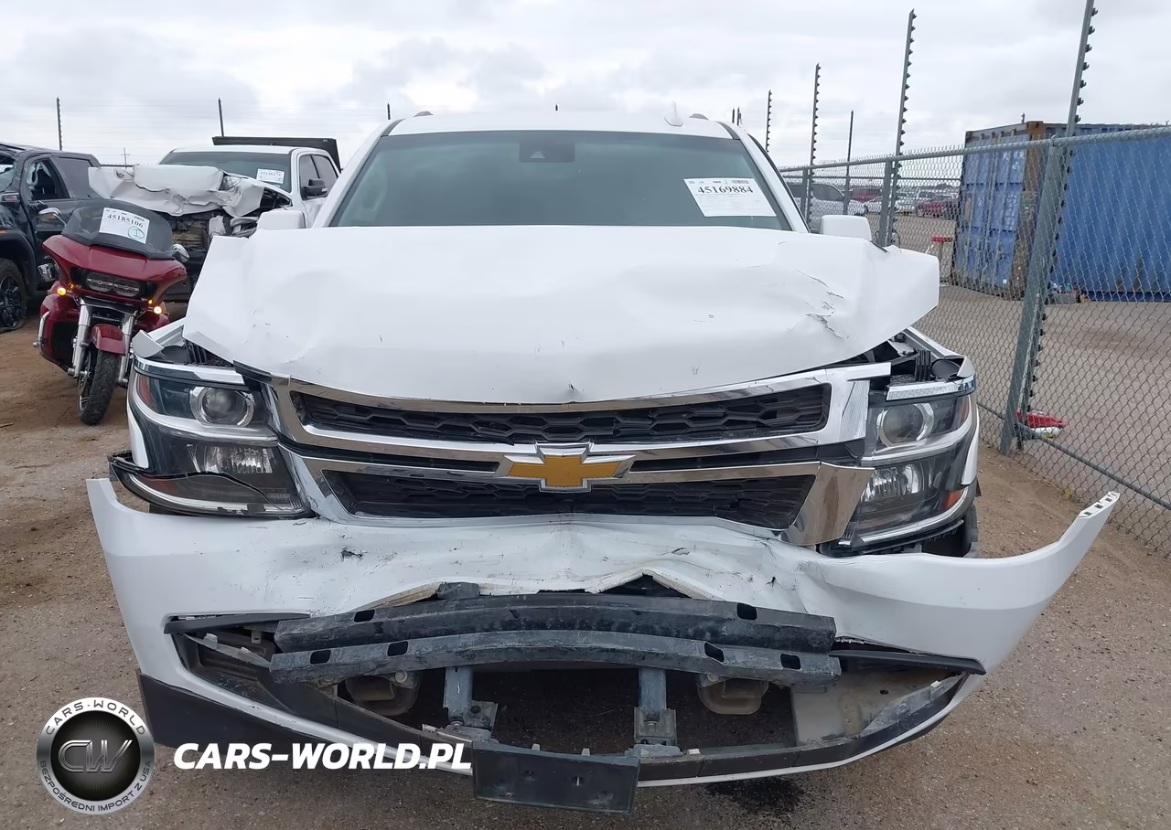 2018 Chevrolet Suburban Lt VIN:1GNSCHKC1JR101851 - 6