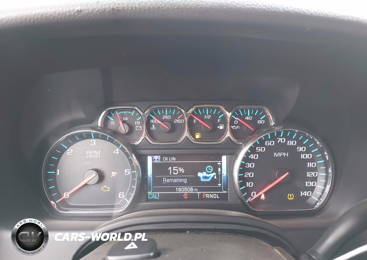 2018 Chevrolet Suburban Lt VIN:1GNSCHKC1JR101851 - 7