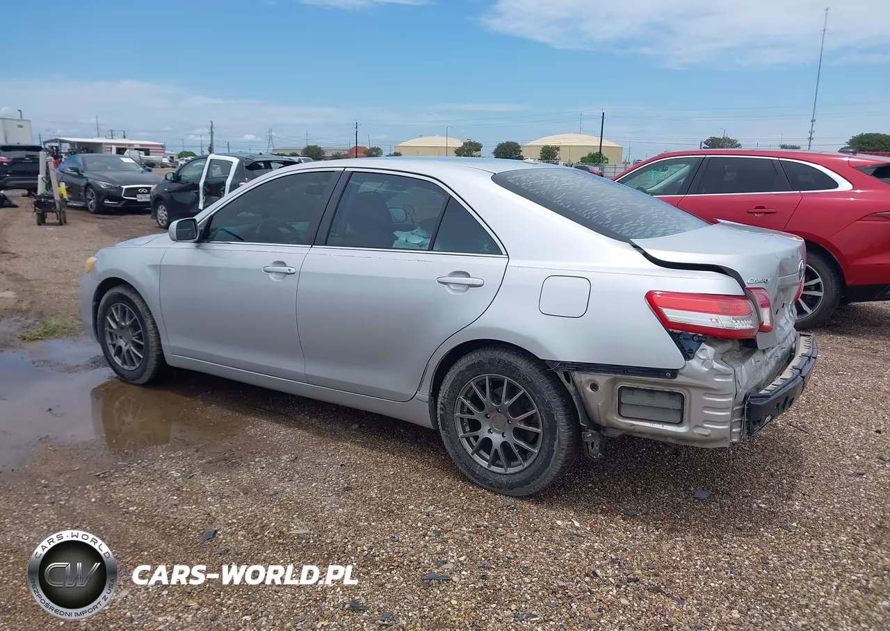 2010 Toyota Camry Le VIN:4T1BF3EK4AU039652 - 3