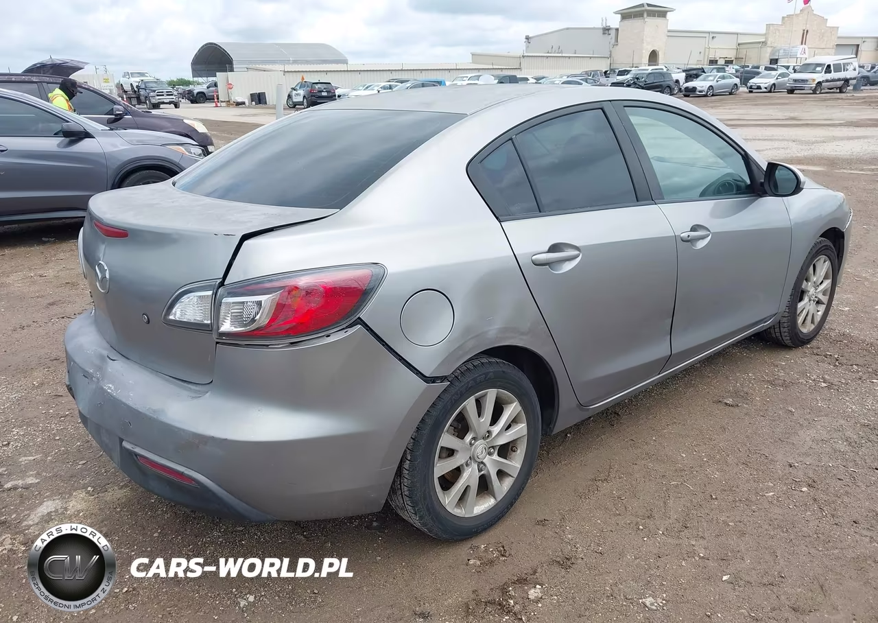2010 Mazda Mazda3 I Sport VIN:JM1BL1SF5A1329781 - 4