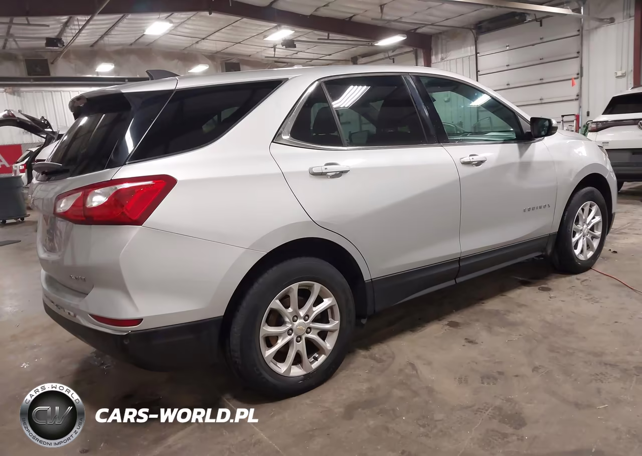 2018 Chevrolet Equinox Lt VIN:2GNAXSEV3J6275801 - 4