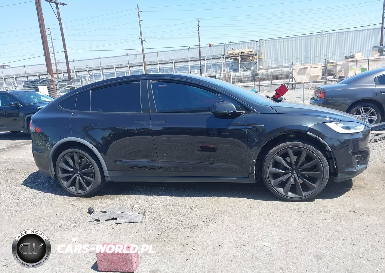 2017 Tesla Model X 100D-75D-90D VIN:5YJXCBE24HF077298 - 12
