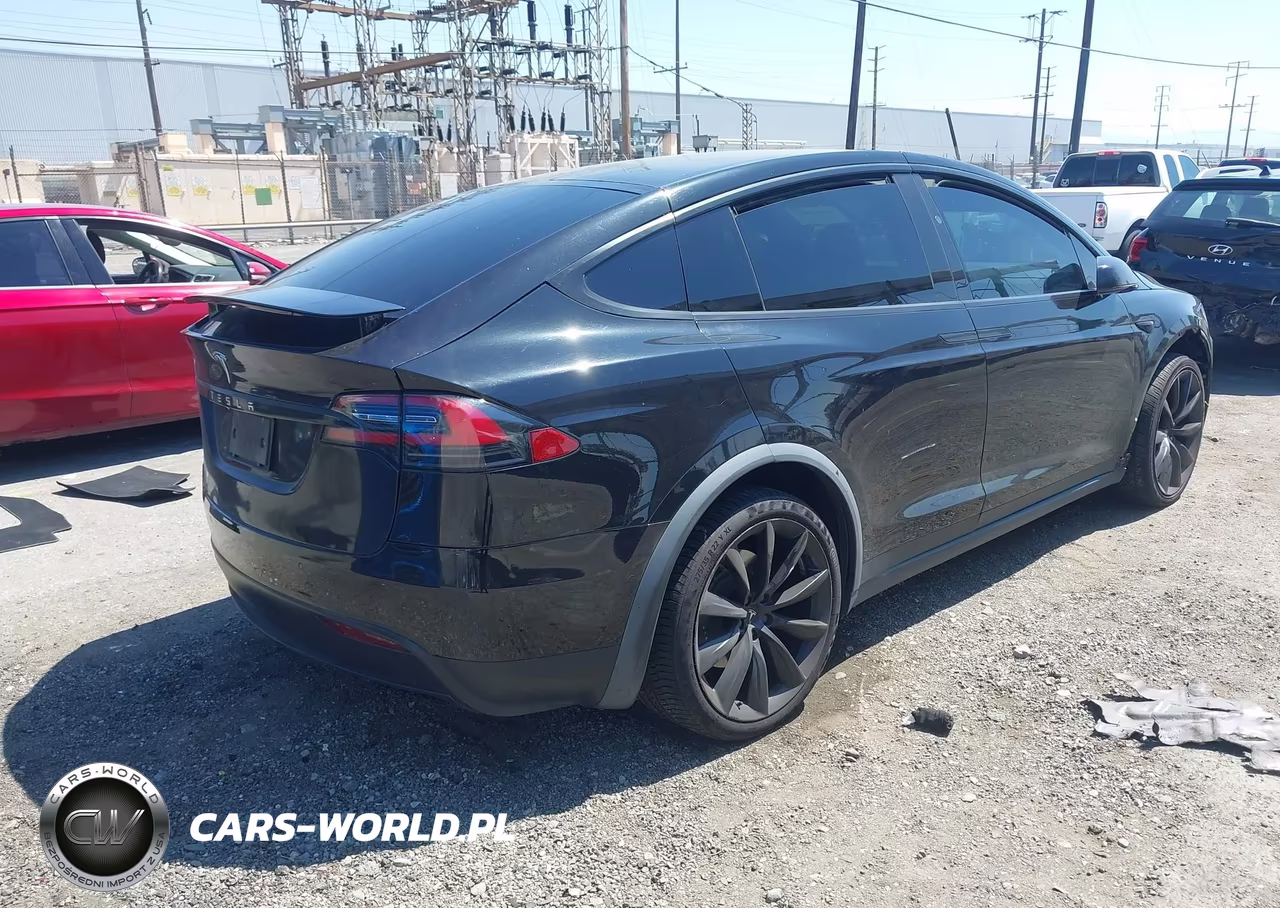 2017 Tesla Model X 100D-75D-90D VIN:5YJXCBE24HF077298 - 4