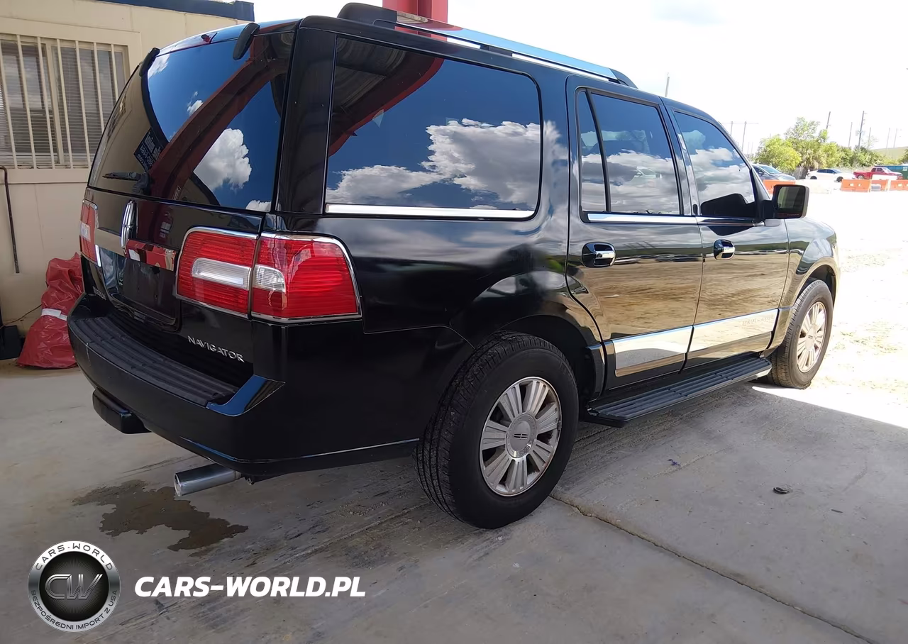 2007 Lincoln Navigator Ultimate VIN:5LMFU27557LJ24620 - 4
