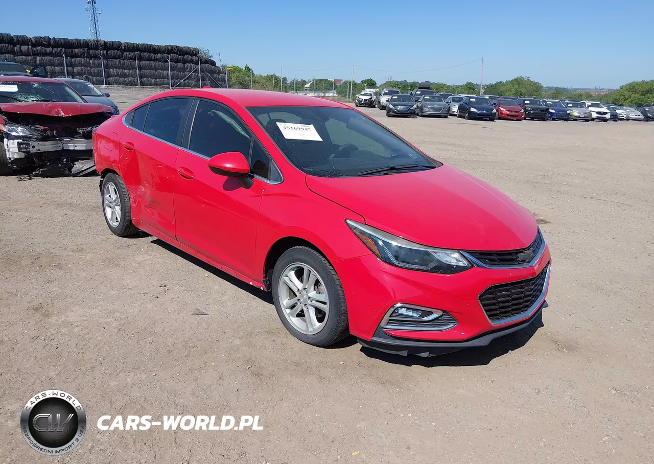 2018 Chevrolet Cruze Lt Auto – zdjęcie 1 z 22
