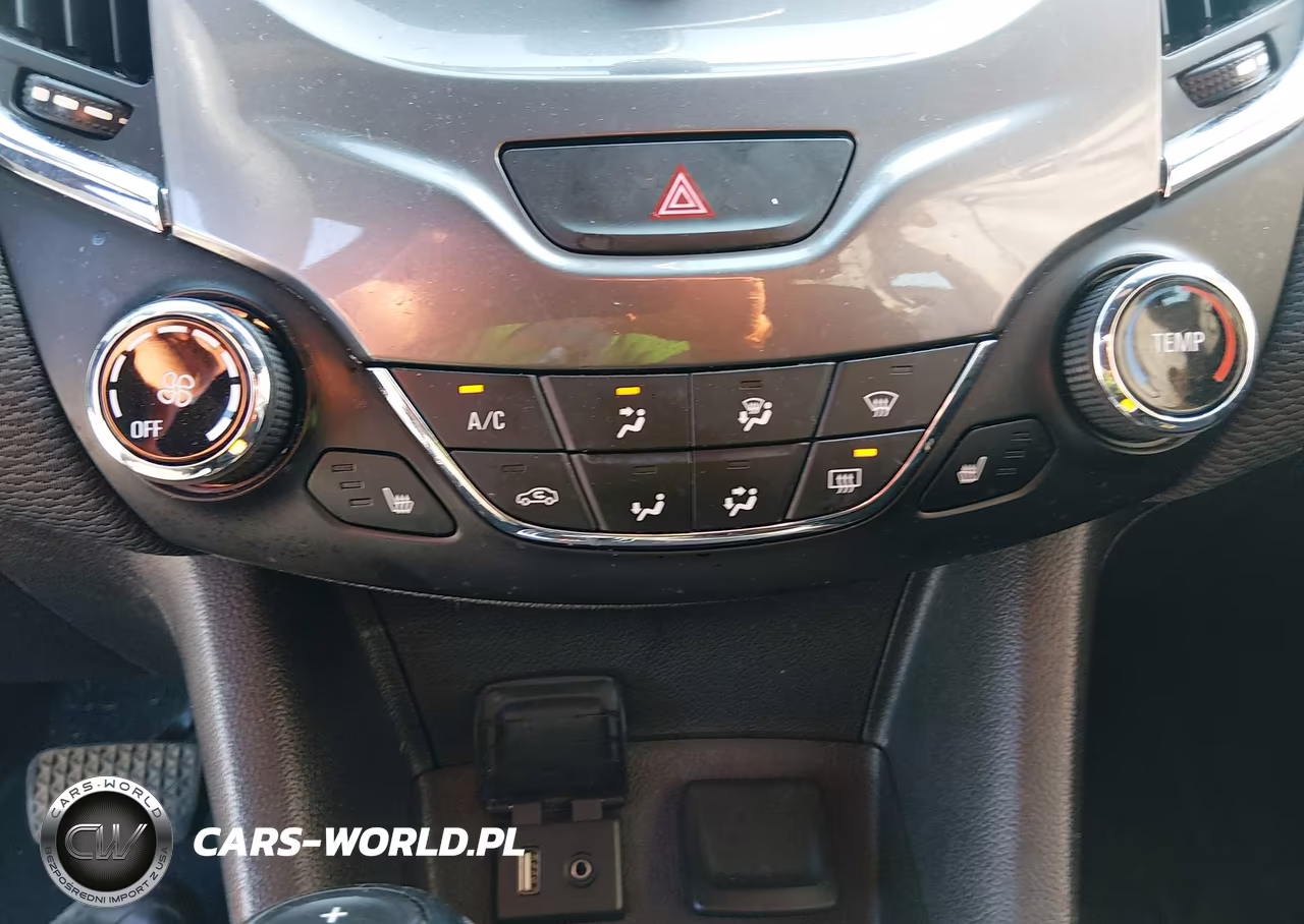 2018 Chevrolet Cruze Lt Auto VIN:1G1BE5SM7J7229624 - 19
