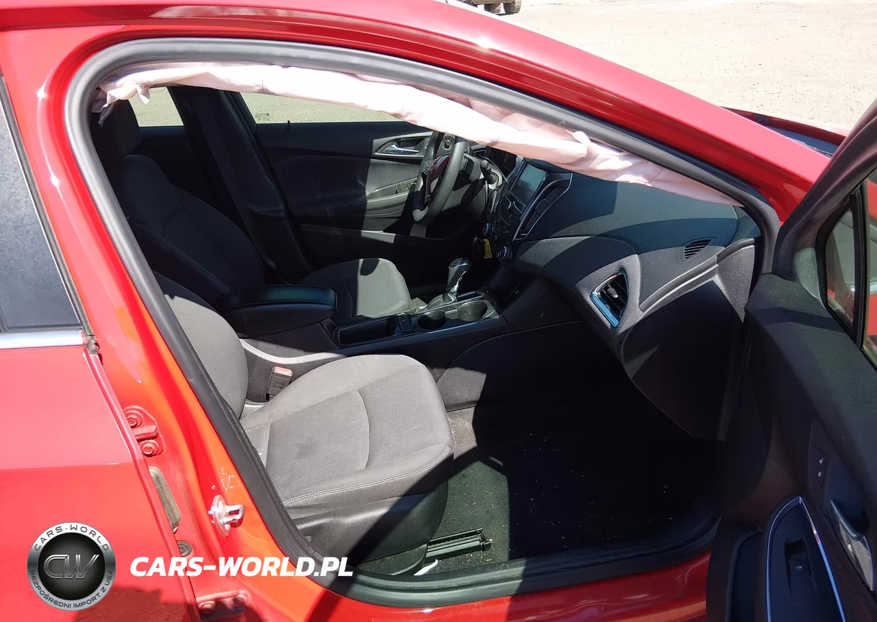 2018 Chevrolet Cruze Lt Auto VIN:1G1BE5SM7J7229624 - 5