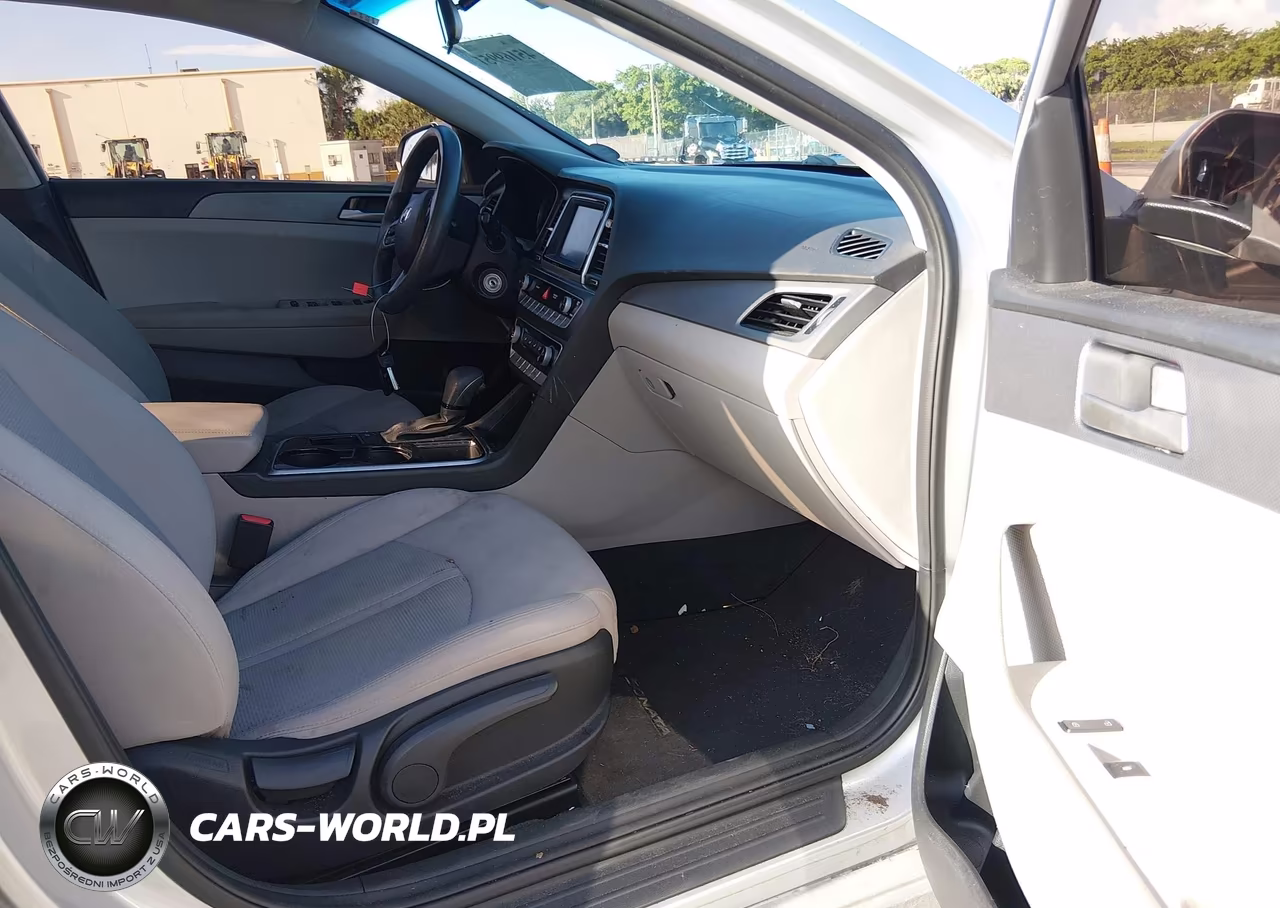 2018 Hyundai Sonata Se VIN:5NPE24AF6JH677715 - 5