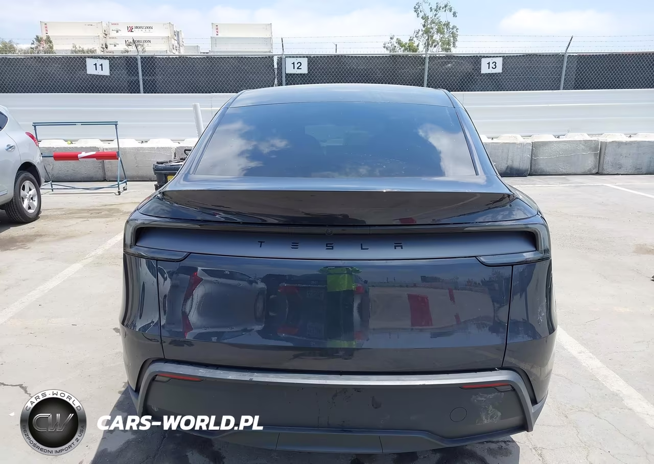 2026 Tesla Model Y Premium Rear-Wheel Drive-Rear-Wheel Drive VIN:7SAYGDED8TF431020 - 17