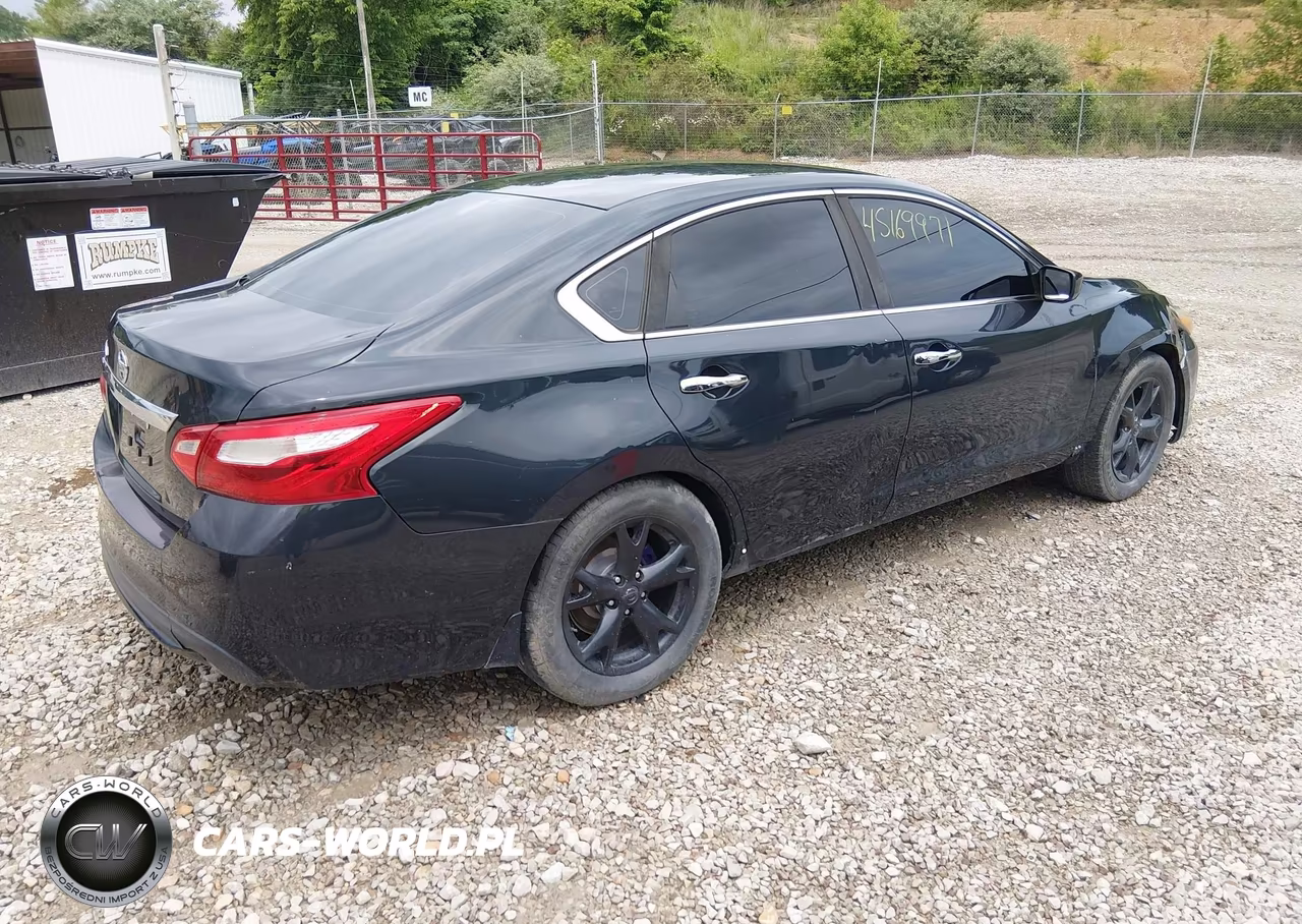 2016 Nissan Altima 2.5 S VIN:1N4AL3APXGC267265 - 4