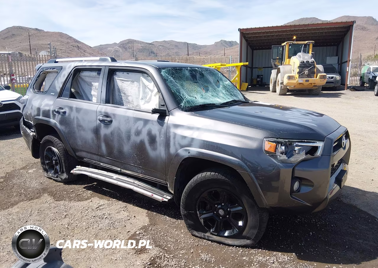 2020 Toyota 4Runner Sr5